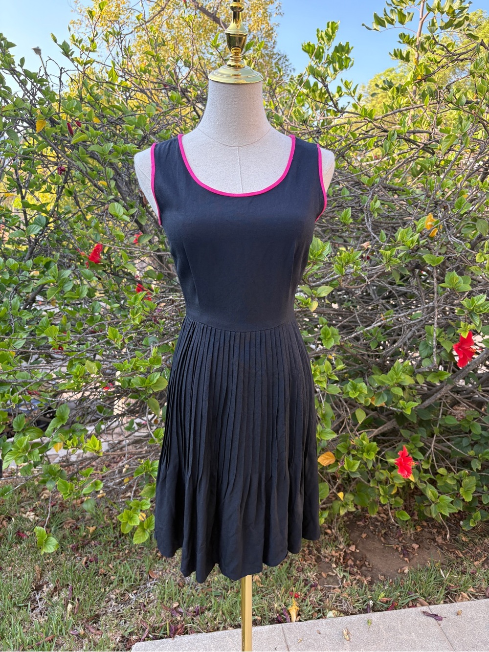 VTG 80s Albert Nipon Black Sleeveless Pleated Tennis Dress